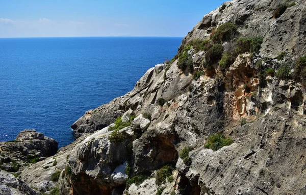 马耳他斯利克的一个V形山谷 巴萨萨山谷的景观 — 图库照片