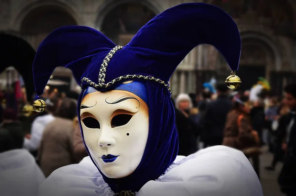 Venice Itálie Únor 2016 Joker Převlékl Kostýmů Karnevalu Benátkách Bazilikou — Stock fotografie
