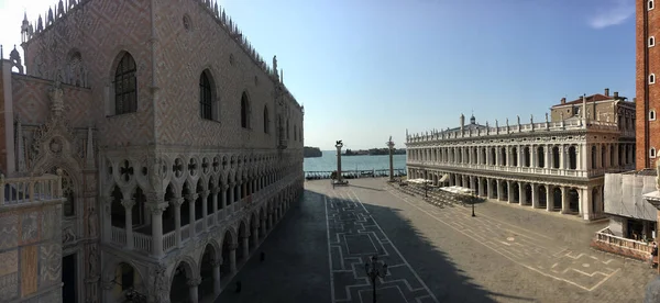 Eine Großaufnahme Des Dogenpalastes Venedig Italien — Stockfoto