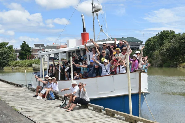 Auckland Neuseeland Januar 2021 Eine Touristengruppe Bord Des Motorbootes Von — Stockfoto