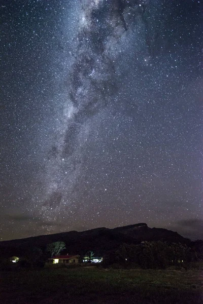 Plano Vertical Cielo Estrellado Por Noche Perfecto Para Papel Pintado — Foto de Stock