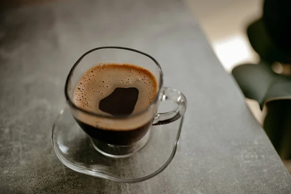 Een Close Shot Van Een Kopje Koffie Tafel — Stockfoto