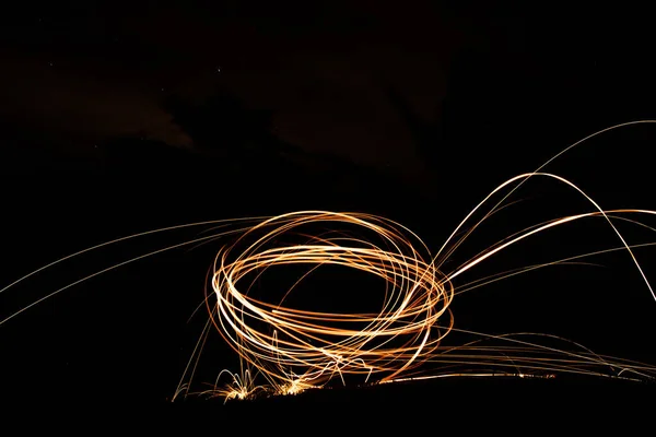 Perfekt Ljusmålning Med Stålull Pyroteknisk Display Natten — Stockfoto