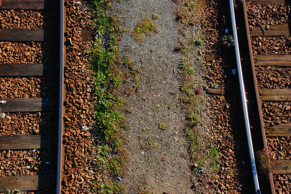 Верхний Вид Двух Железнодорожных Путей — стоковое фото
