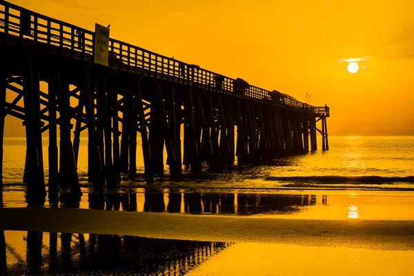 Piękny Wschód Słońca Molo Flagler Beach Florydzie — Zdjęcie stockowe