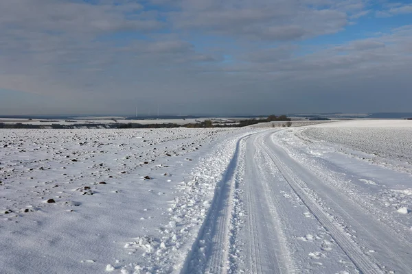 Tiro Fantástico Campo Coberto Neve Dia Inverno Claro — Fotografia de Stock