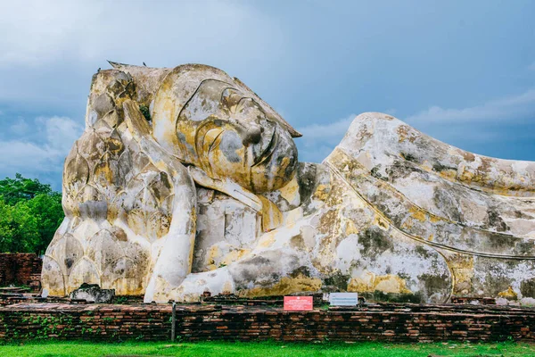 Detailní Záběr Nedávného Buddhu Wat Lokaya Sutha Ayutthaya — Stock fotografie