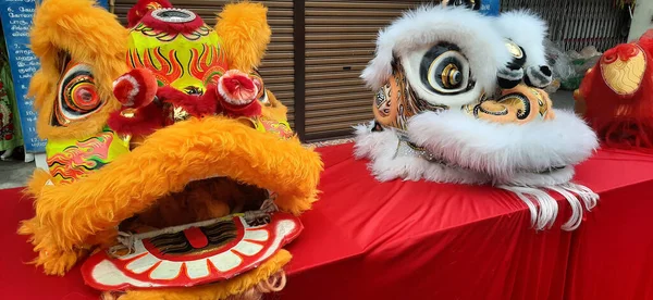 Topeng Naga Tiongkok Yang Berwarna Warni Pada Festival Tahun Baru — Stok Foto