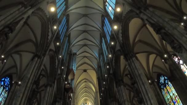 Wnętrze Katedry Kolońskiej Kolner Dom Rzymskokatolicki Kościół Katedralny Jest Największy — Wideo stockowe