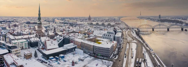 Uma Foto Panorâmica Cidade Riga Com Rio Daugava Centro Cidade — Fotografia de Stock