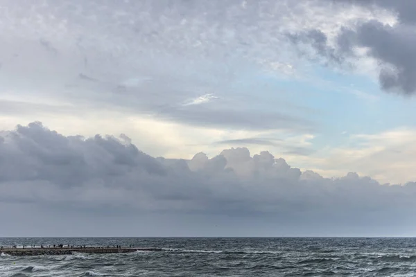 Die Wolken Über Dem Meer Frühen Morgen — Stockfoto