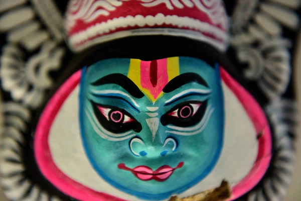 Renkli Bir Dekoratif Maskenin Seçici Odak Noktası — Stok fotoğraf