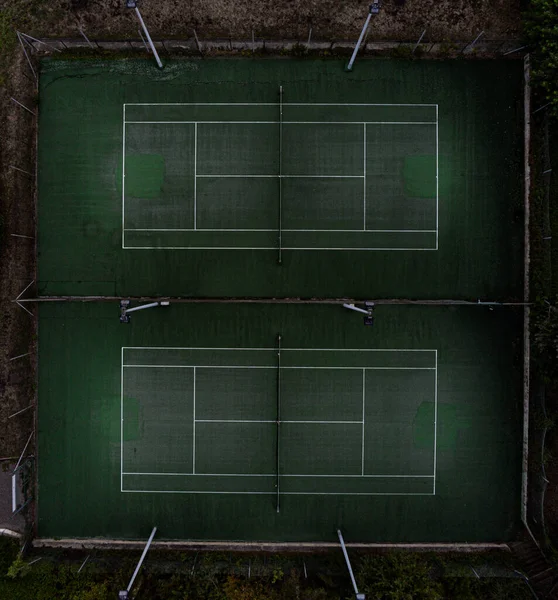 Вертикальный Вид Сверху Два Теннисных Корта — стоковое фото