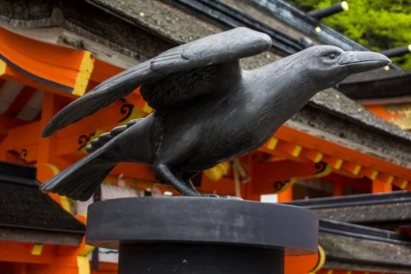 Vue Courte Une Statue Corbeau Kumano Nachi Taisha Japon — Photo