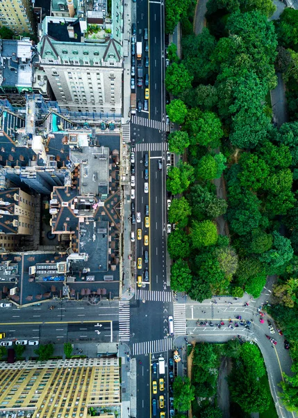 ニューヨークのセントラルパークを望む高層ビルの空中写真 — ストック写真