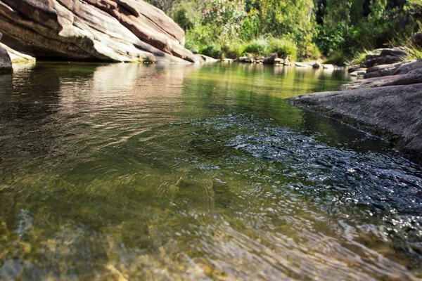 Small Ripple Cirat River Rock Greenery Castellon Province Spain — Stock Photo, Image