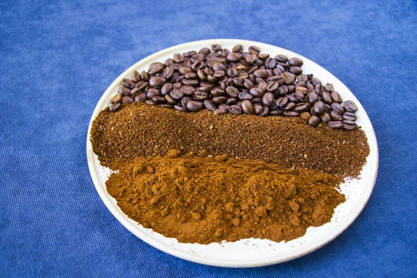 Top View Coffee Beans Seeds Roasted Coffee White Plate Blue — Stock Photo, Image