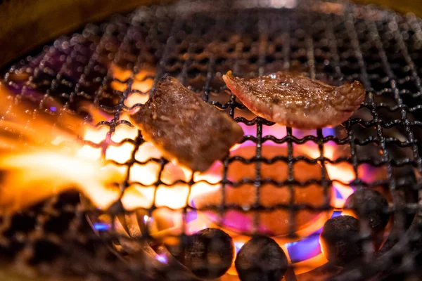 Zbliżenie Strzał Pysznego Japońskiego Yakiniku Grill — Zdjęcie stockowe