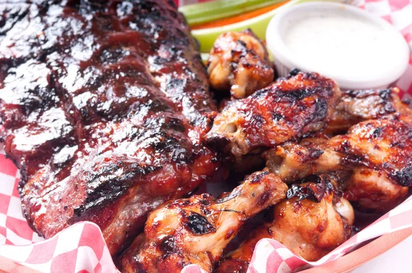 Bbq Half Rack Ribs Pound Wings — Stock Photo, Image