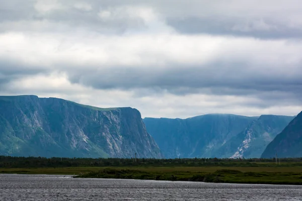 Una Hermosa Foto Las Montañas Largo Alcance Terranova —  Fotos de Stock