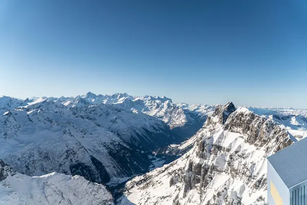 Piękny Widok Zaśnieżone Góry Engelberg Szwajcaria — Zdjęcie stockowe