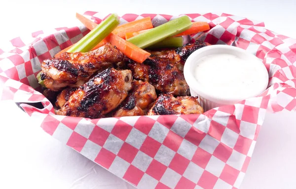 Bbq Chicken Wings Dip Diner Style — Stock Photo, Image