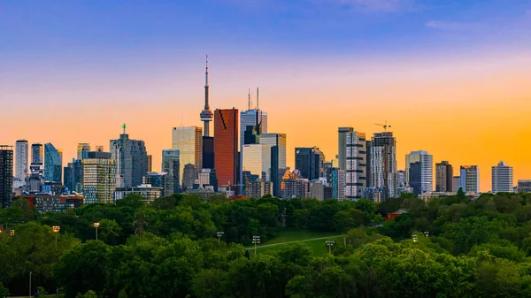 Pejzaż Miasta Toronto Uchwycony Podczas Zachodu Słońca — Zdjęcie stockowe