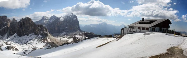 Lagazuoi Dolomiti Primavera Neve Ghiaccio Montagne Italia Bella Vista Sulle — Foto Stock