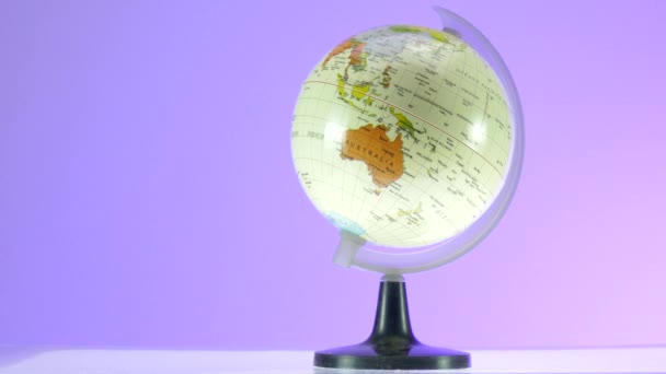 Globe Purple Background — Stock Video