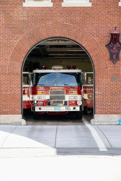 Cambridge Estados Unidos Julio 2007 Disparo Vertical Camión Bomberos Una —  Fotos de Stock