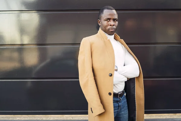 Shallow Focus Shot Stylish Handsome African Male Coat Posing Camera — Stock Photo, Image
