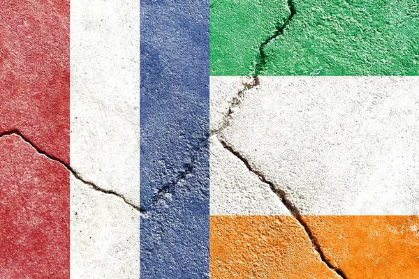 Rendering Flag Netherlands Ireland Rough Cracking Surface Conflict Politics — Stock Photo, Image