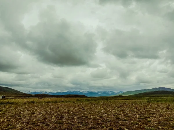 Una Hermosa Toma Del Cielo Sombrío Sobre Amplio Campo Agrícola —  Fotos de Stock