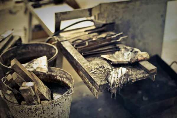 High Angle Shot Dirty Tools Pieces Equipment Factory — Stock Photo, Image