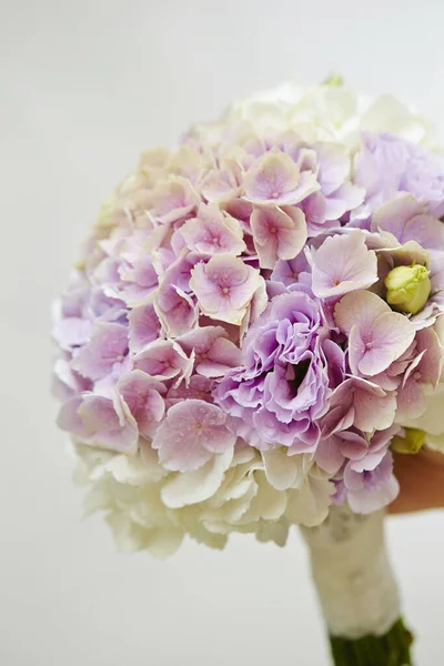 Vertical Shot Purple Bouquet Beautiful Purple Flowers Specially Made Bride — Stock Photo, Image