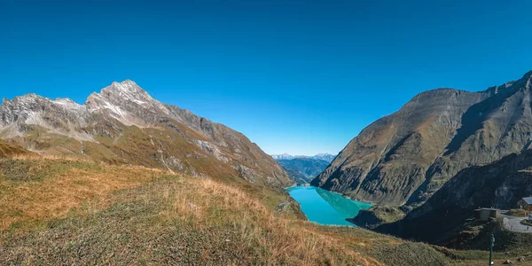 Panoramiczny Widok Jeziora Stausee Mooserboden Otoczonego Górami Kaprun Austria — Zdjęcie stockowe
