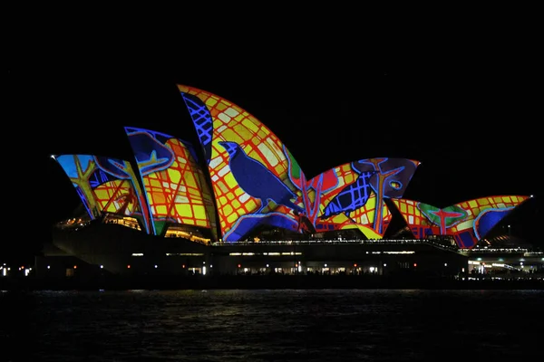 Sydney Australia Червня 2016 Сіднейський Оперний Театр Вночі Аборигенною Арт — стокове фото