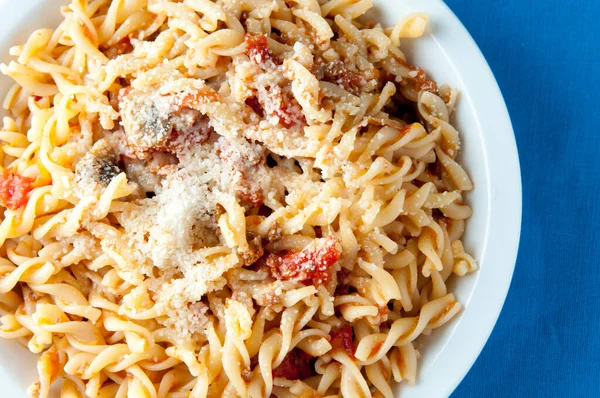 Pasta Fusilli Con Salsa Tomate Vegetariana — Foto de Stock