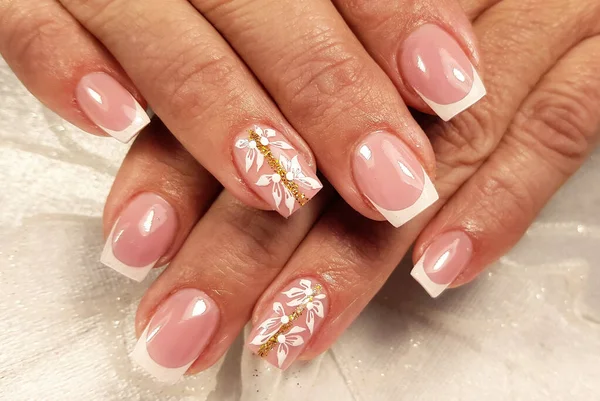 Una Moderna Manicure Professionale Gel — Foto Stock