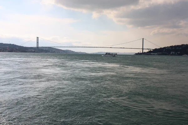 Ponte Sul Bosforo Catturato Una Giornata Nuvolosa — Foto Stock