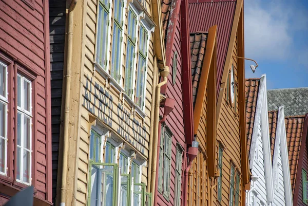Bergen Norsko Července 2014 Barevné Fasády Historických Hanzovních Domů Bryggen — Stock fotografie