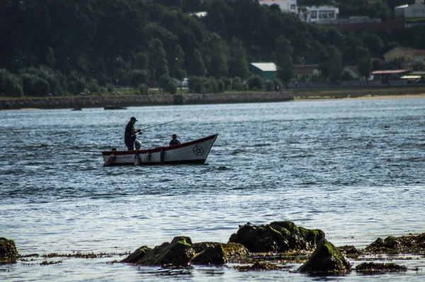 Oporto Portugal Aug 2015 Ein Typischer Älterer Mann Angelt Mit — Stockfoto