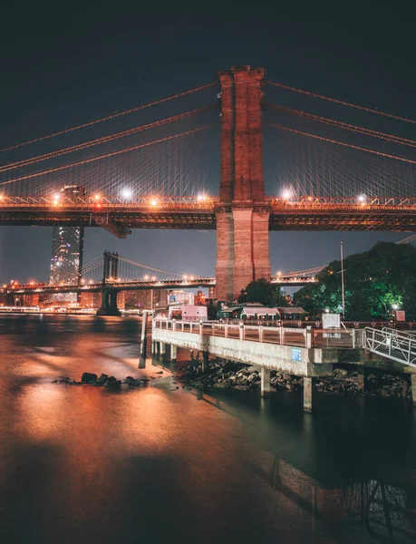 Живописный Вид Знаменитый Бруклинский Мост Ночью Нью Йорке Сша — стоковое фото