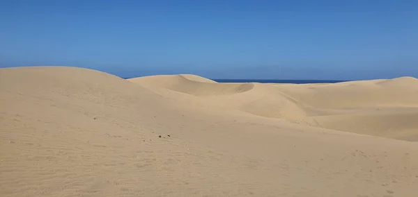 Bel Cielo Blu Sopra Deserto — Foto Stock