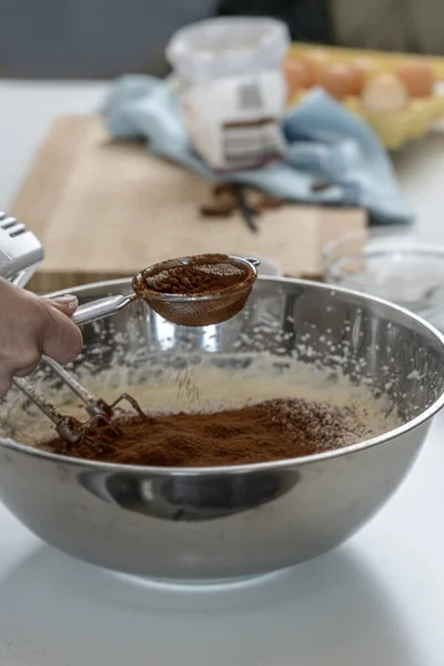 Una Toma Vertical Hacer Crema Chocolate Para Pastel —  Fotos de Stock