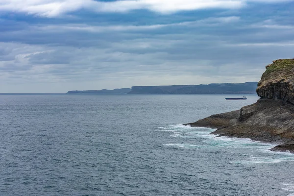 Beautiful Scenery Sea Rocks Cloudy Sky Santander Spain — Stock Photo, Image
