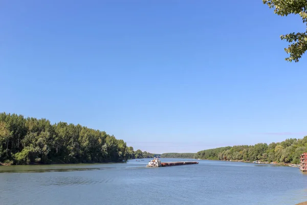 Piękne Ujęcie Łodzi Jeziorze — Zdjęcie stockowe