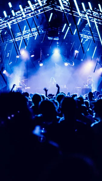 Vertical Shot People Back Roskilde Festival Denmark Hall Blue Lights — Stock Photo, Image