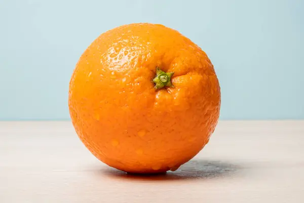 Primer Plano Fruta Fresca Naranja Sobre Una Mesa — Foto de Stock