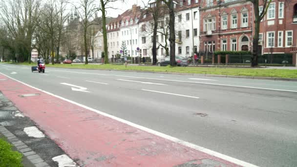 Die Verkehrsstraße Der Straße — Stockvideo